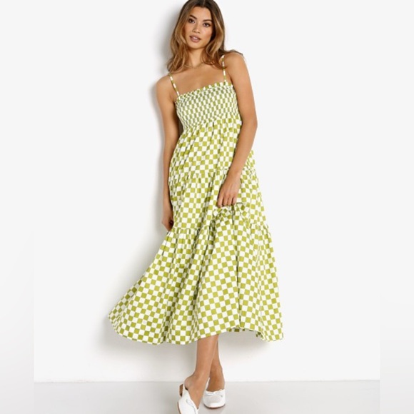 En Saison Dresses & Skirts - En Saison Smocked Midi Dress Checkerboard Green - Size Medium